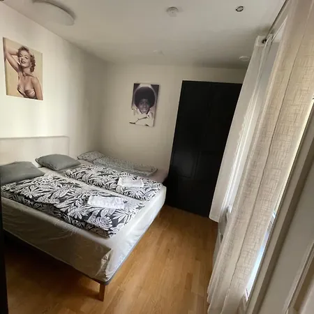 S, Center Apartment *