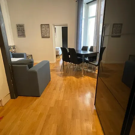 S, Center Apartment *